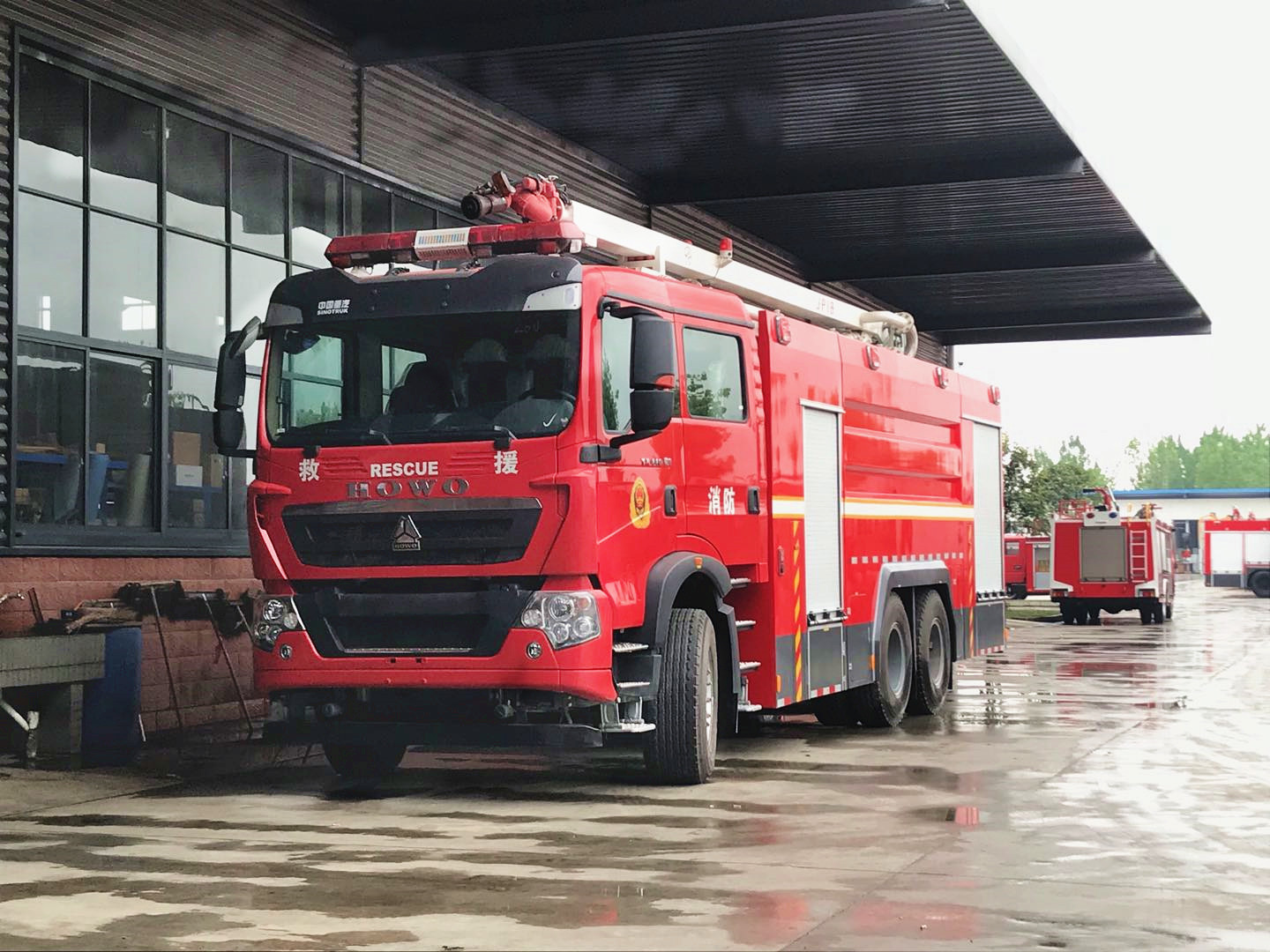 重汽18米舉高噴射消防車(chē)